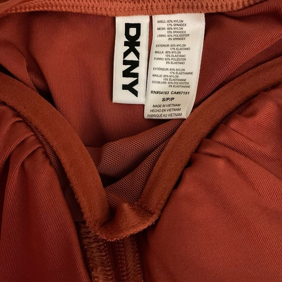 DKNY NWT Ruffle Plunge Underwire Tummy Control One-Piece Swimsuit Size S/P - Picture 16 of 16